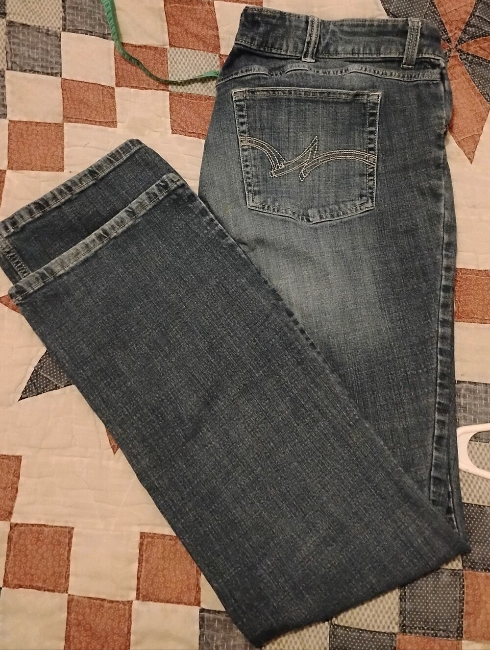 Women's Mid Rise Comfortable Bootleg Wranglers